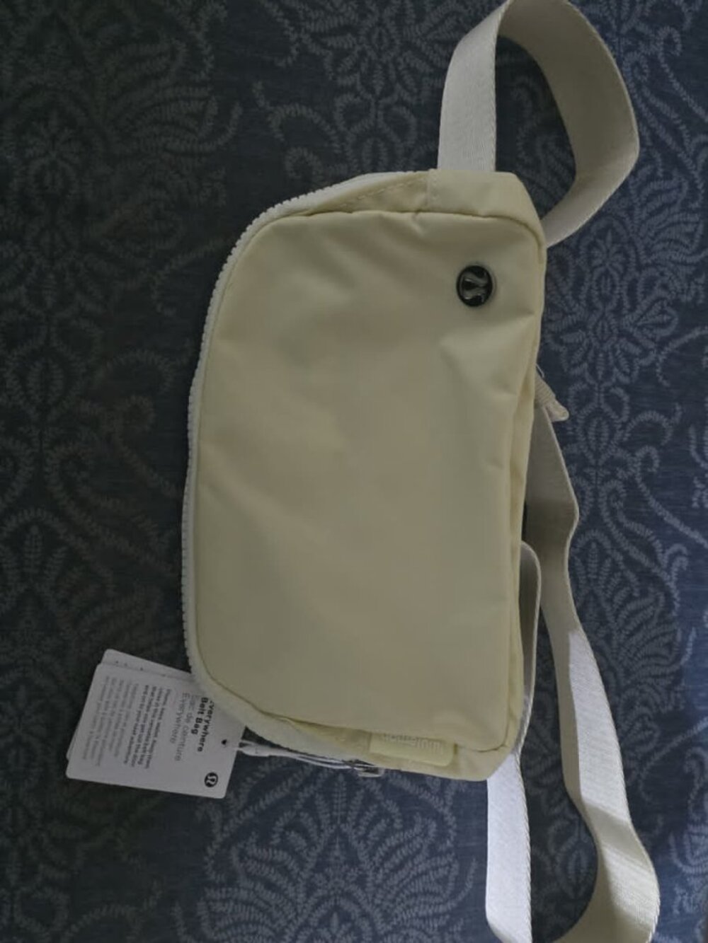 Lululemon Everywhere Belt Bag O/S Light Gray Crossbody Fanny Pack Gorpcore